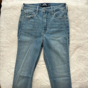 Light Wash Skinny Jeans